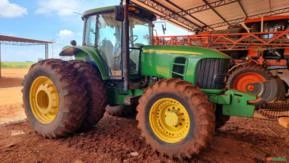 Trator John Deere 6180J