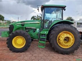 Trator John Deere 7205