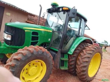 Trator John Deere 6100 J