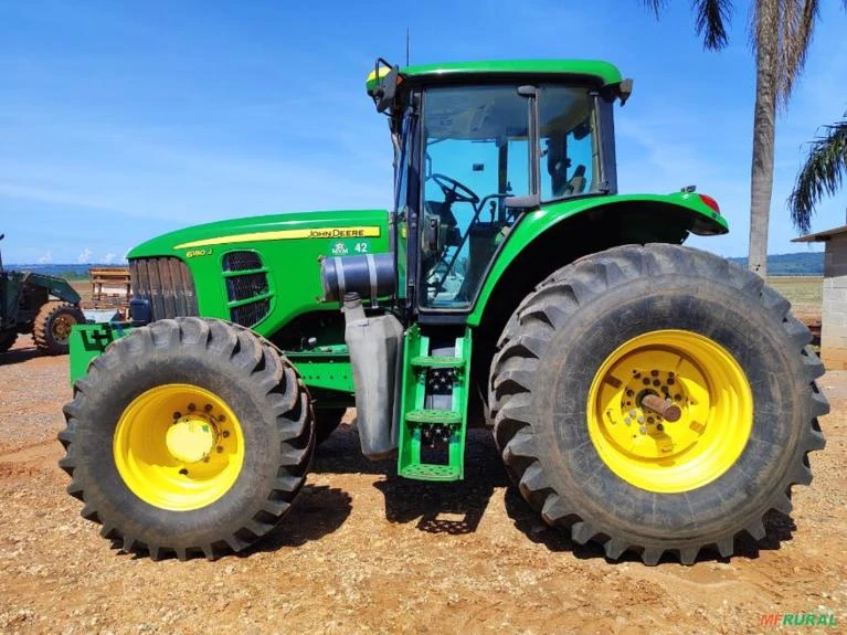 Trator John Deere 6180J