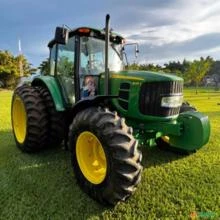 Trator John Deere 6125 J