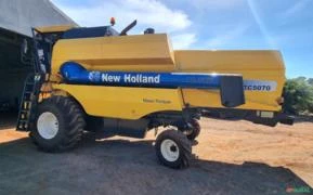 Colheitadeira New Holland TC 5070