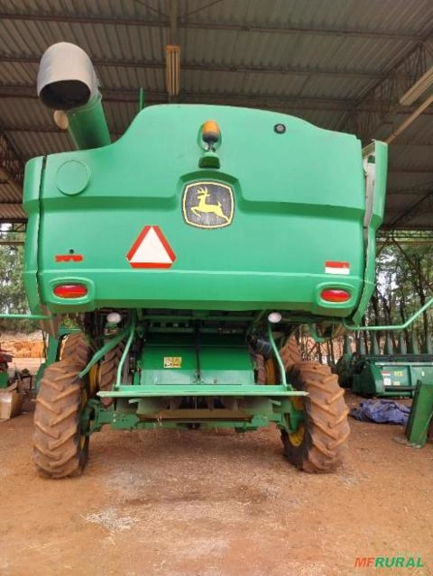 Imagem Colheitadeira John Deere S540 Imagem Colheitadeira John Deere S540