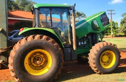 TratorJohn Deere 7515 (140Cvs) Imagem TratorJohn Deere 7515 (140Cvs)