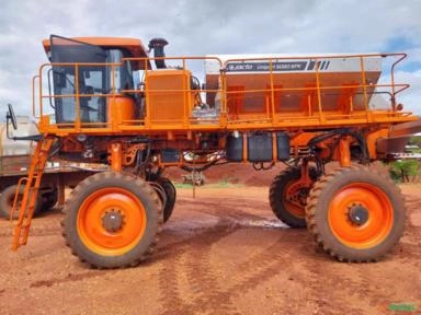 Pulverizador Autopropelido Jacto Uniport 5030 NPK Imagem Pulverizador Autopropelido Jacto Uniport 5030 NPK