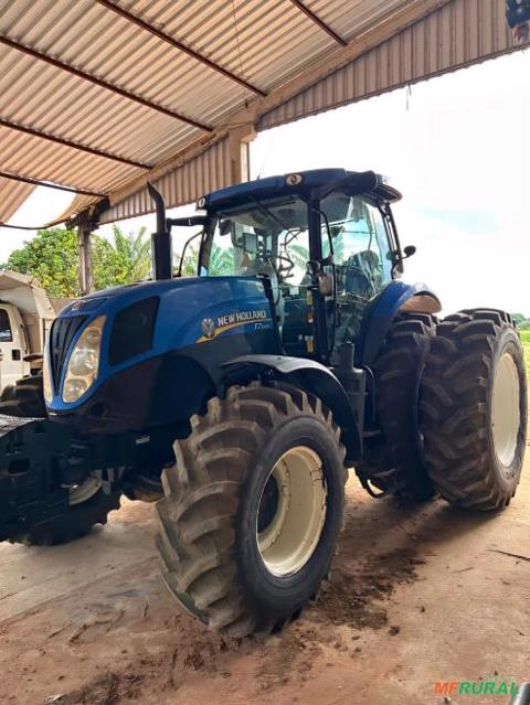 Trator New Holland T7.205 Imagem Trator New Holland T7.205