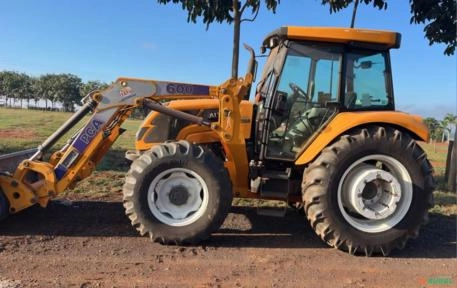 Trator Valtra A990R Ano: 2022 Imagem Trator Valtra A990R Ano: 2022