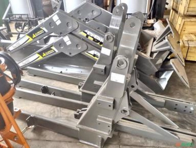 LAMINA DIANTEIRA PARA TRATOR Imagem LAMINA DIANTEIRA PARA TRATOR