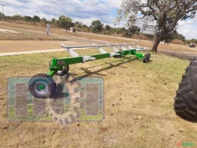 Imagem CARRETA PARA TRANSPORTE Imagem CARRETA PARA TRANSPORTE