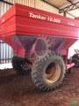 Carreta Graneleira Tanker 10.000 Litros – Jan Imagem Carreta Graneleira Tanker 10.000 Litros – Jan