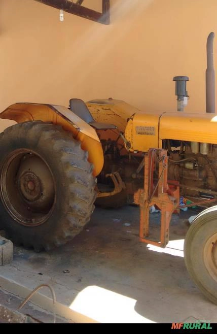 Trator Valtra/Valmet 65 ID 4x2 ano 72 Imagem Trator Valtra/Valmet 65 ID 4x2 ano 72