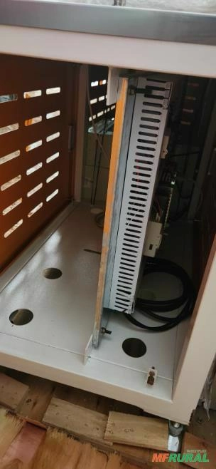 Kit de 2 Máquinas Para Fabricação de Máscaras Descartáveis Ultrassom Imagem Kit de 2 Máquinas Para Fabricação de Máscaras Descartáveis Ultrassom