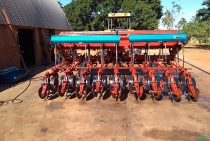 Imagem Semeadeira Semeato 9 Linhas Imagem Semeadeira Semeato 9 Linhas