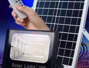 Refletor Led Solar 200w com  bateria e painel solar