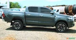 Caminhonete HILUX DIESEL ANO 2022 MOD. SRV