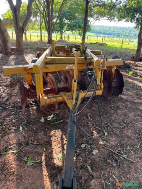 Grade Aradora Tatu 16/32 Imagem Grade Aradora Tatu 16/32