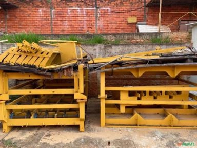 Mesa De Alimentação com esteira Para Triturador De Galhos Vermeer Hg6000 Imagem Mesa De Alimentação com esteira Para Triturador De Galhos Vermeer Hg6000