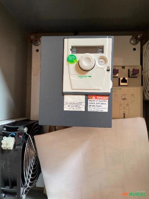 Imagem Mesa De Alimentação com esteira Para Triturador De Galhos Vermeer Hg6000 Imagem Mesa De Alimentação com esteira Para Triturador De Galhos Vermeer Hg6000