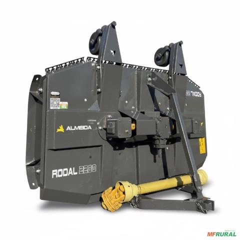 Roçadeira Dupla 2,20m Imagem Roçadeira Dupla 2,20m