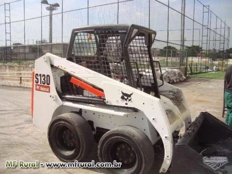 Locação de mini pa carregadeira bobcat s130