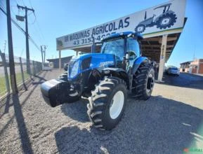 Trator New Holland T7.205 4x4 ano 19