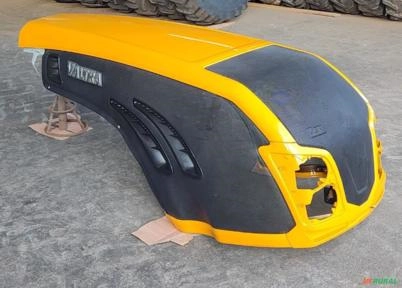 Imagem Capô para tratores Valtra linha BM 110/125 geração 3. Imagem Capô para tratores Valtra linha BM 110/125 geração 3.