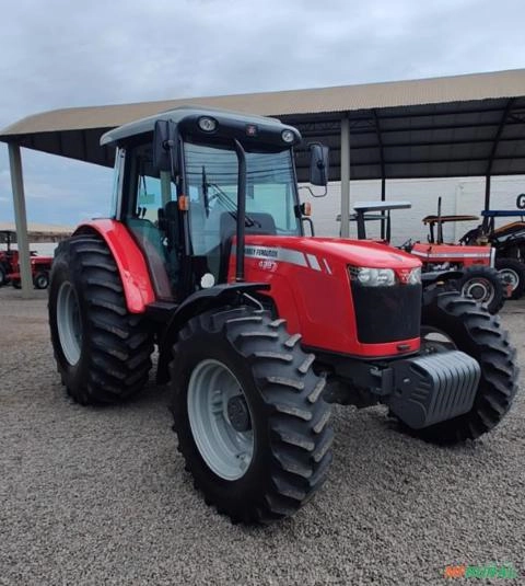 Trator Massey Ferguson MF 4297 cabinado Imagem Trator Massey Ferguson MF 4297 cabinado
