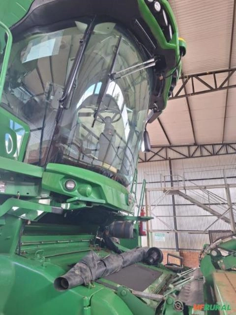 Imagem Colheitadeira John Deere S680 Imagem Colheitadeira John Deere S680