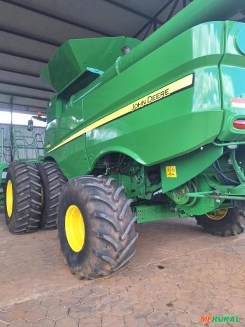 Imagem Colheitadeira John Deere S680 Imagem Colheitadeira John Deere S680