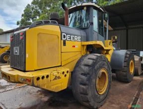 PÁ CARREGADEIRA JOHN DEERE, MODELO 644K, ANO 2015