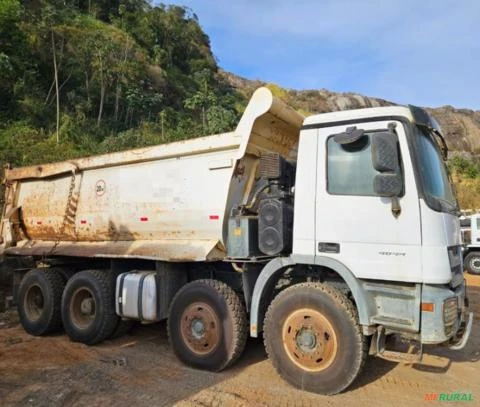 CAMINHÃO CAÇAMBA MERCEDES BENZ ACTROS 4844 ANO 2011/2011DE ÚNICO DONO, CAÇAMBA ROSSETTI DE 20M3, COM