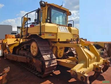 TRATOR DE ESTEIRAS CATERPILLAR, MODELO D6T XL, ANO 2011