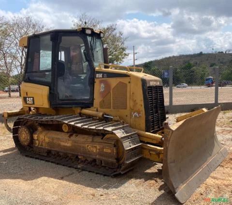 TRATOR DE ESTEIRAS CATERPILLAR, MODELO D5K XL, ANO 2011, CABINE COM AR, RIPPER, 8.700HS