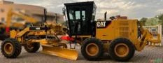 MOTONIVELADORA CATERPILLAR, MODELO 140K, ANO 2019, RIPPER, ÚNICO DONO, COM 6.700 HORAS TRABALHADAS,