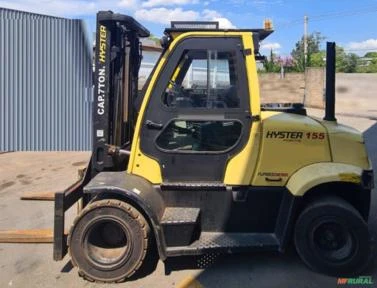 EMPILHADEIRA HYSTER, MODELO H155FT, DIESEL, ANO 2015, CABINE FECHADA COM AR CONDICIONADO