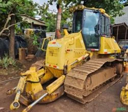 TRATOR DE ESTEIRAS KOMATSU, MODELO D61EX-23M0, ANO 2016, COM 20.870 HORAS TRABALHADAS, RIPPER