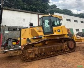 TRATOR DE ESTEIRAS JOHN DEERE MODELO 850J ANO 2019, TODAS REVISÕES FEITAS EM CONCESSIONÁRIA, COM 12.