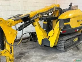 DEMOLIDORA BROKK 280 ACOPLADA COM ROMPEDOR HIDRÁULICO SB302 ATLAS COPCO, ANO DE FABRICAÇÃO 2016