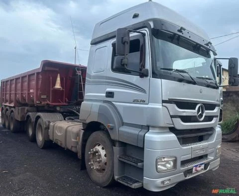 CONJUNTO CARRETA E CAVALO MERCEDES BENZ, MODELO AXOR 2536S 6X2, ANO 2019, 2º DONO, ROSSETTI 25M³