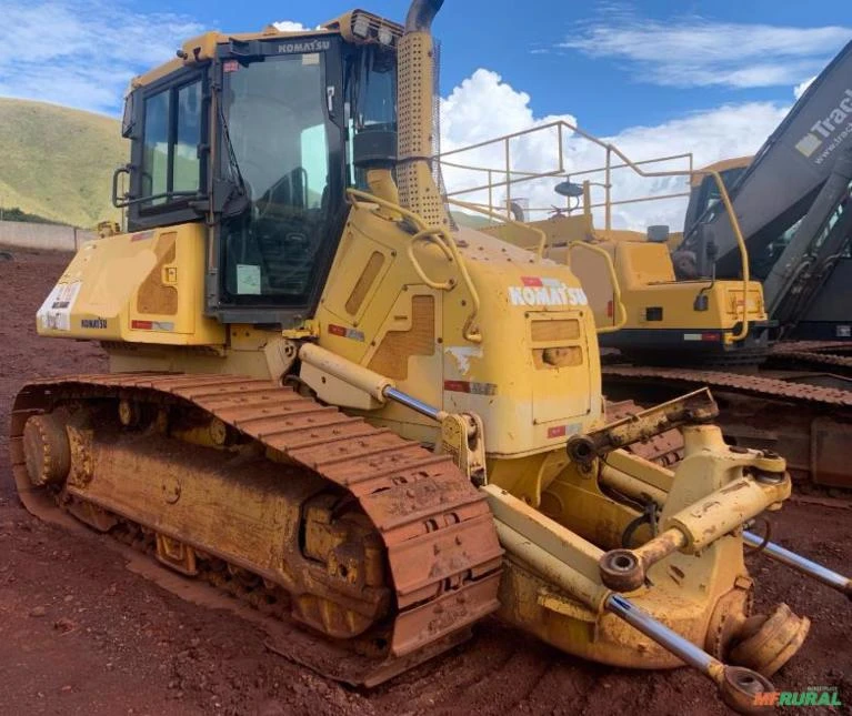 TRATOR DE ESTEIRAS KOMATSU, MODELO D61EX-23M0, ANO 2015, ÚICO DONO, NF DE ORIGEM, 13.000HS