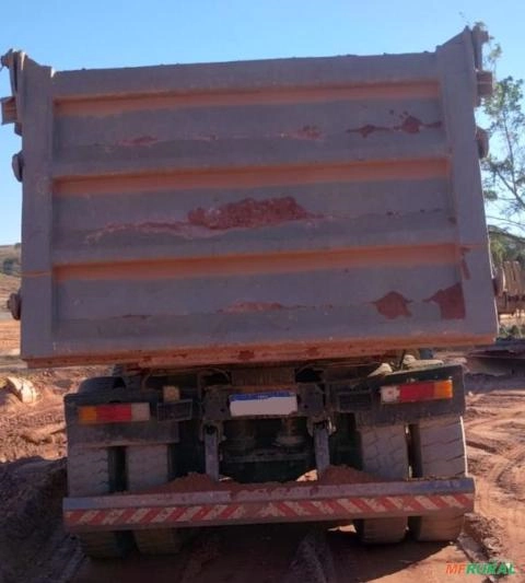 Imagem CAMINHÃO BASCULANTE MERCEDES BENZ, MODELO AXOR 4144K 6X4, ANO DE FABRICAÇÃO 2012, ROSSETTI MEIA CANA Imagem CAMINHÃO BASCULANTE MERCEDES BENZ, MODELO AXOR 4144K 6X4, ANO DE FABRICAÇÃO 2012, ROSSETTI MEIA CANA