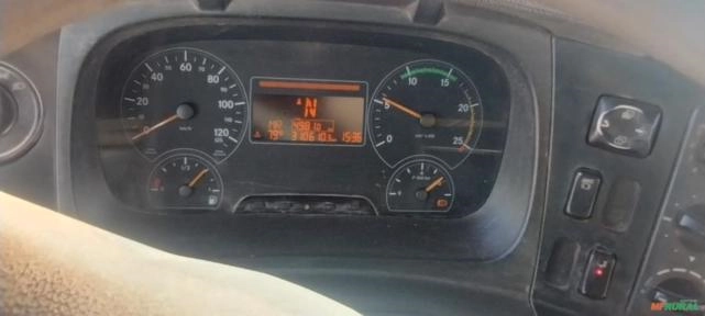 Imagem CAMINHÃO BASCULANTE MERCEDES BENZ, MODELO AXOR 4144K 6X4, ANO DE FABRICAÇÃO 2012, ROSSETTI MEIA CANA Imagem CAMINHÃO BASCULANTE MERCEDES BENZ, MODELO AXOR 4144K 6X4, ANO DE FABRICAÇÃO 2012, ROSSETTI MEIA CANA