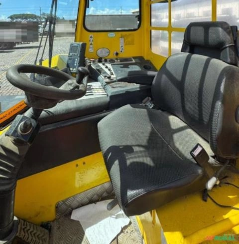 Imagem EMPILHADEIRA LATERAL COMBILIFT C16000J ANO 2015, DE ÚNICO DONO, CABINADA, OPERACIONAL Imagem EMPILHADEIRA LATERAL COMBILIFT C16000J ANO 2015, DE ÚNICO DONO, CABINADA, OPERACIONAL