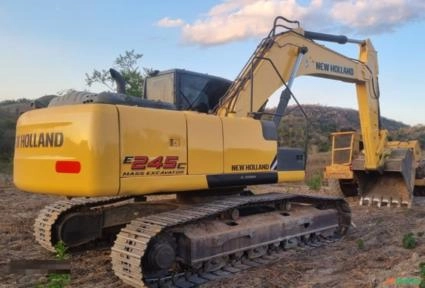ESCAVADEIRA NEW HOLLAND, MODELO E245C, ANO 2015, PESO OPERACIONAL 23.5 TON Imagem ESCAVADEIRA NEW HOLLAND, MODELO E245C, ANO 2015, PESO OPERACIONAL 23.5 TON
