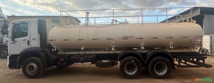 Imagem CAMINHÃO PIPA VOLKSWAGEN, MODELO 26.260 6X4 ROBUST, ANO 2021/2022, ÚNICO DONO, REIMPLER 20.000L Imagem CAMINHÃO PIPA VOLKSWAGEN, MODELO 26.260 6X4 ROBUST, ANO 2021/2022, ÚNICO DONO, REIMPLER 20.000L