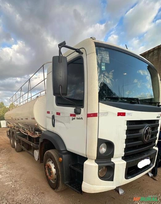 CAMINHÃO PIPA VOLKSWAGEN, MODELO 26.260 6X4 ROBUST, ANO 2021/2022, ÚNICO DONO, REIMPLER 20.000L Imagem CAMINHÃO PIPA VOLKSWAGEN, MODELO 26.260 6X4 ROBUST, ANO 2021/2022, ÚNICO DONO, REIMPLER 20.000L