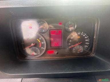 Imagem CAMINHÃO PIPA VOLKSWAGEN, MODELO 26.260 6X4 ROBUST, ANO 2021/2022, ÚNICO DONO, REIMPLER 20.000L Imagem CAMINHÃO PIPA VOLKSWAGEN, MODELO 26.260 6X4 ROBUST, ANO 2021/2022, ÚNICO DONO, REIMPLER 20.000L