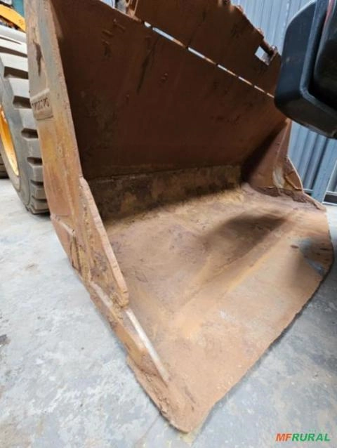 Imagem PÁ CARREGADEIRA VOLVO, MODELO L110F, ANO DE FABRICAÇÃO 2017, NOTA FISCAL DE ORIGEM Imagem PÁ CARREGADEIRA VOLVO, MODELO L110F, ANO DE FABRICAÇÃO 2017, NOTA FISCAL DE ORIGEM