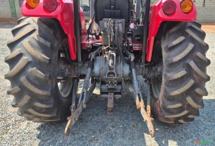Imagem TRATOR AGRÍCOLA MASSEY FERGUSON, MODELO 4275 4X4, ANO 2013, COM LAMINA Imagem TRATOR AGRÍCOLA MASSEY FERGUSON, MODELO 4275 4X4, ANO 2013, COM LAMINA