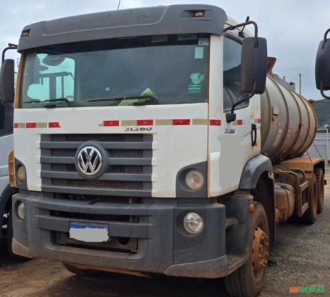 CAMINHÃO PIPA VOLKSWAGEN, 31.280 6X4 CONSTELLATION, ANO 2019/2020, ÚNICO DONO, 62.717KMS, 20.000L Imagem CAMINHÃO PIPA VOLKSWAGEN, 31.280 6X4 CONSTELLATION, ANO 2019/2020, ÚNICO DONO, 62.717KMS, 20.000L